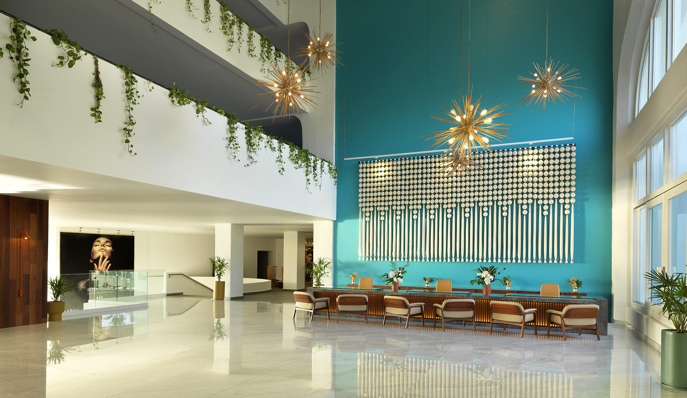 3229491-lobby_reception_10059.jpg